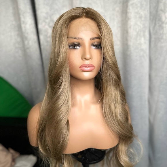 BETH - Picture 7 of 8